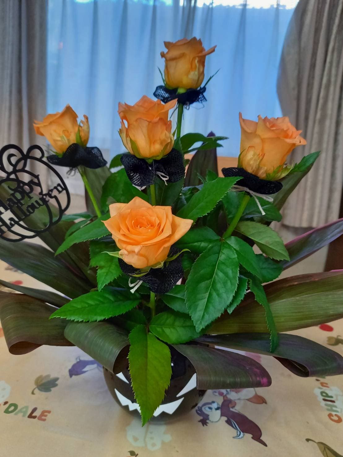 オレンジローズのシックなアレンジ